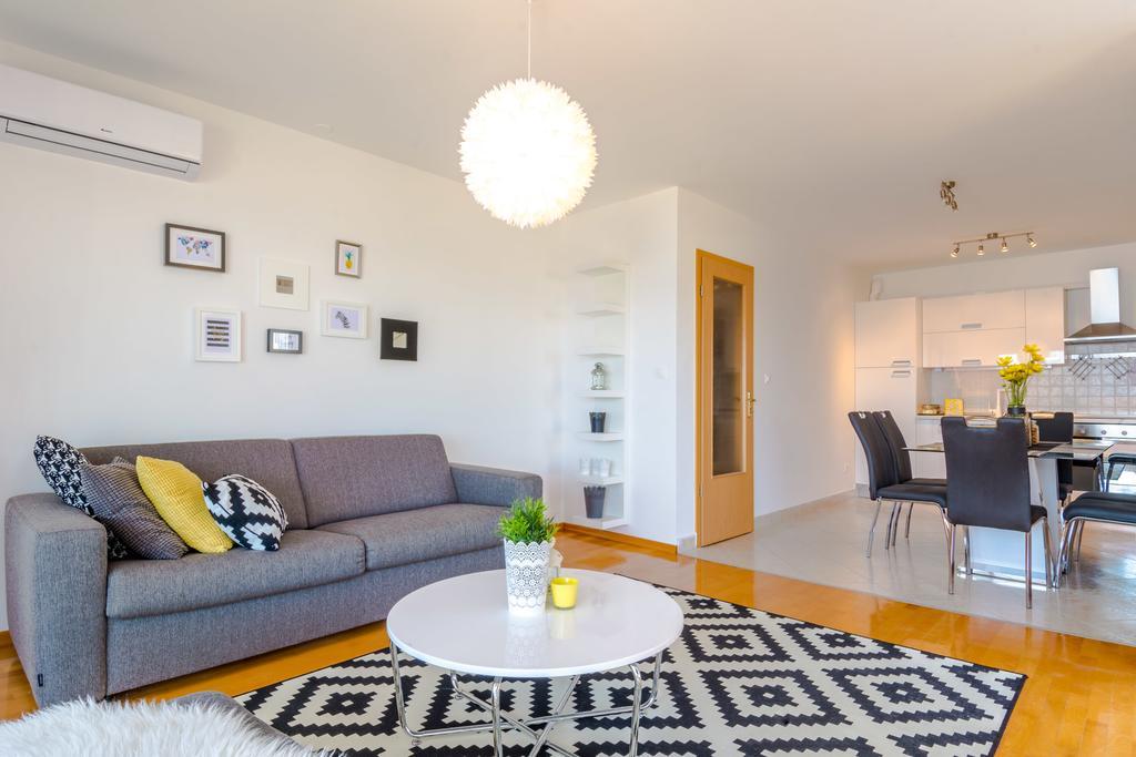 Magis Apartment Сплит Екстериор снимка